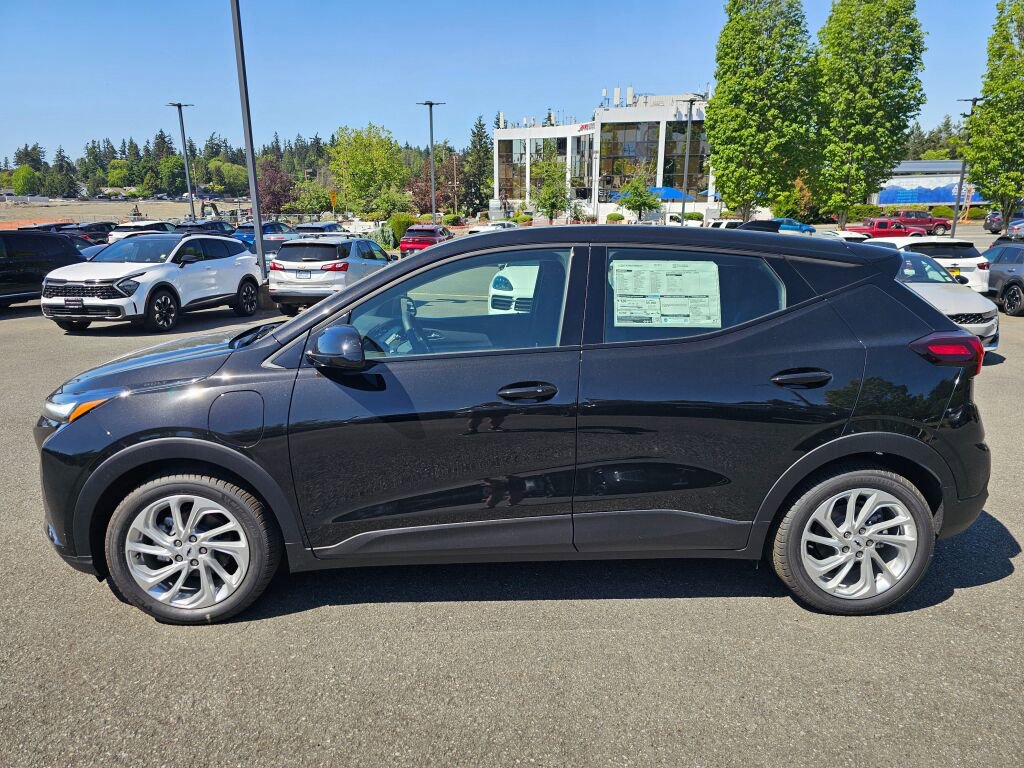New 2027 Chevrolet Bolt LT w/ Comfort Package FWD image 8