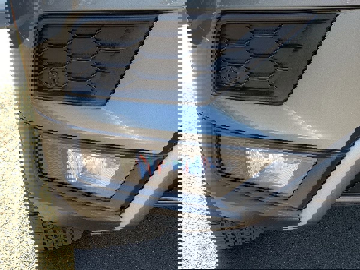 Used 2020 Volkswagen Tiguan SE R-Line image 10