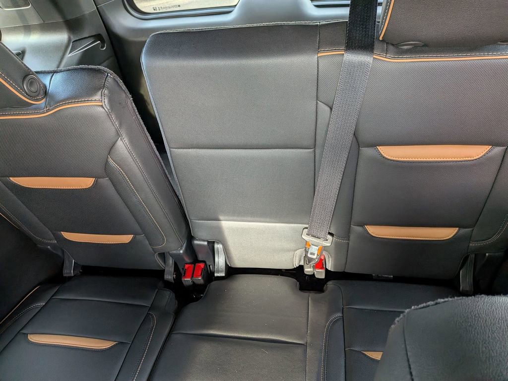 Used 2021 GMC Yukon AT4 w/ AT4 Premium Package image 35