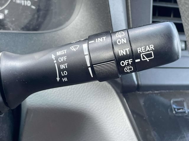 Used 2017 Toyota Sienna LE FWD image 23
