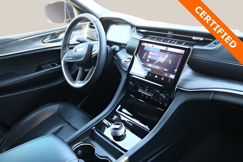 Used 2024 Jeep Grand Cherokee L Limited w/ Trailer Tow Package image 19