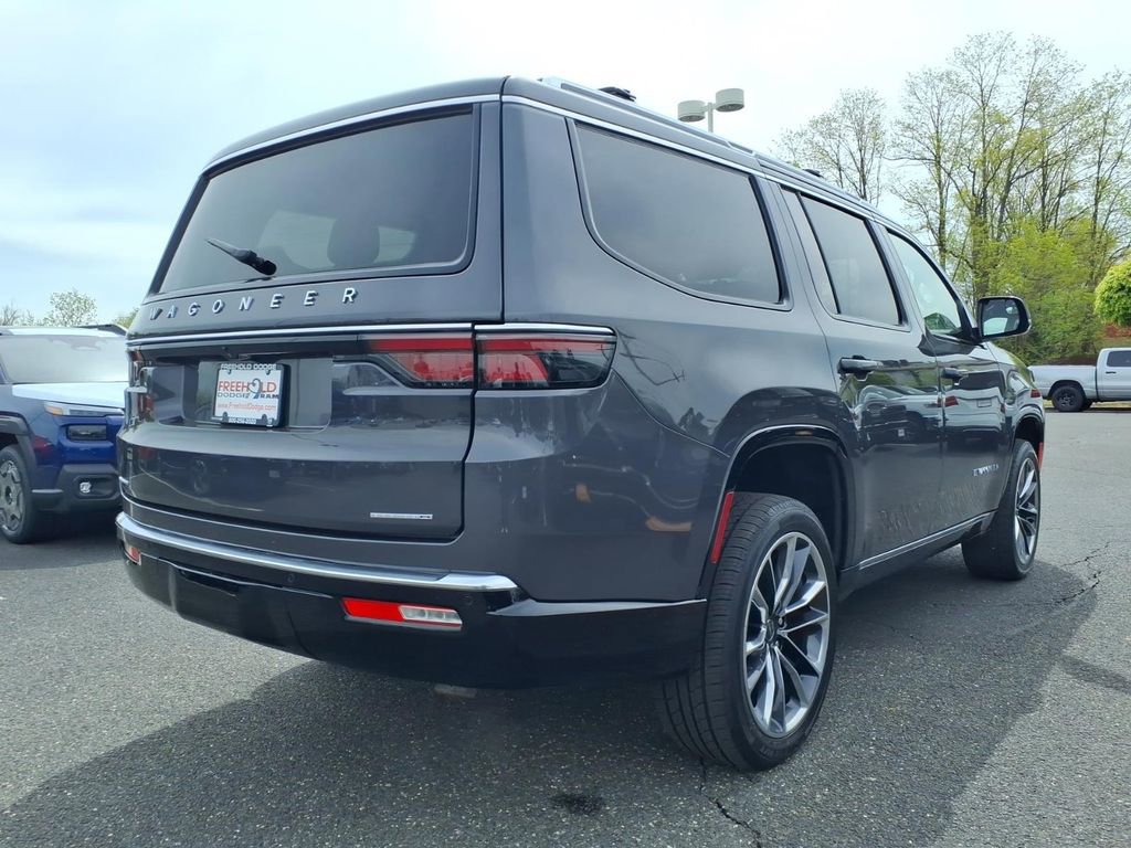 Used 2022 Jeep Wagoneer Series III w/ Premium Group I AWD/4WD image 21