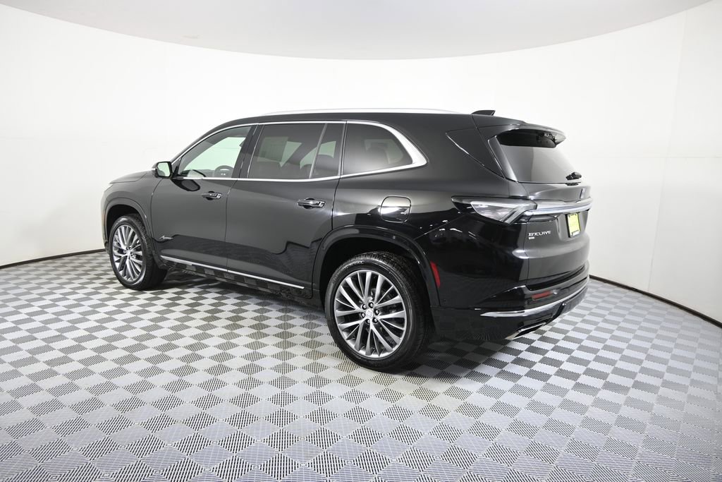 Used 2025 Buick Enclave Avenir w/ Super Cruise Package AWD/4WD image 4