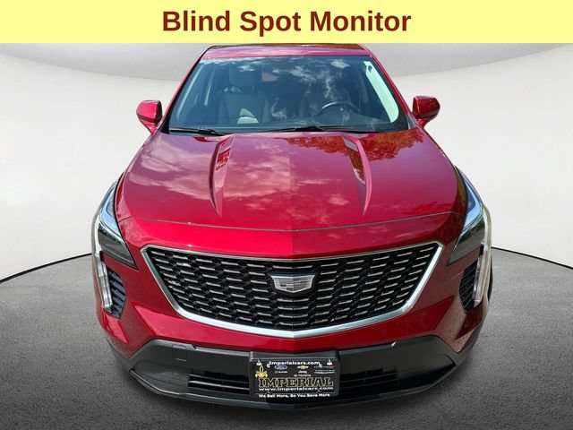 Used 2023 Cadillac XT4 Luxury w/ LPO, Onyx Lite Package AWD/4WD image 4