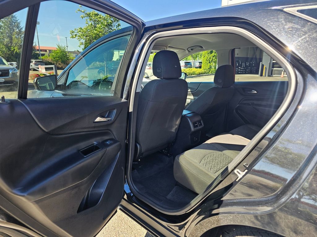 Used 2024 Chevrolet Equinox LT AWD/4WD image 12