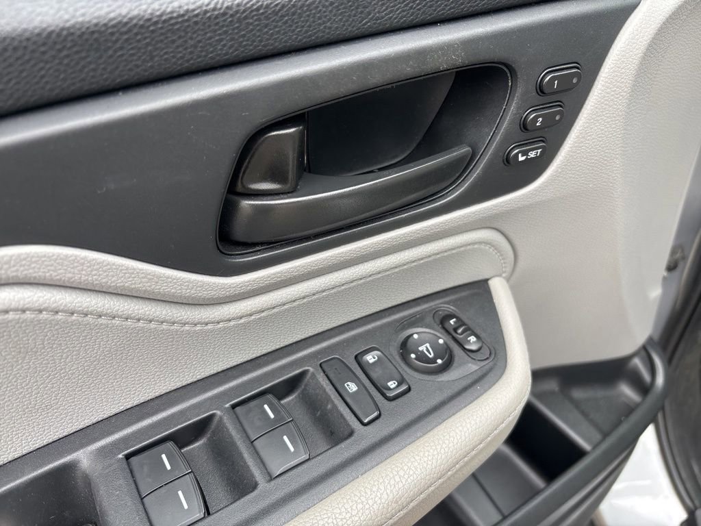 Used 2019 Honda Odyssey EX-L image 20