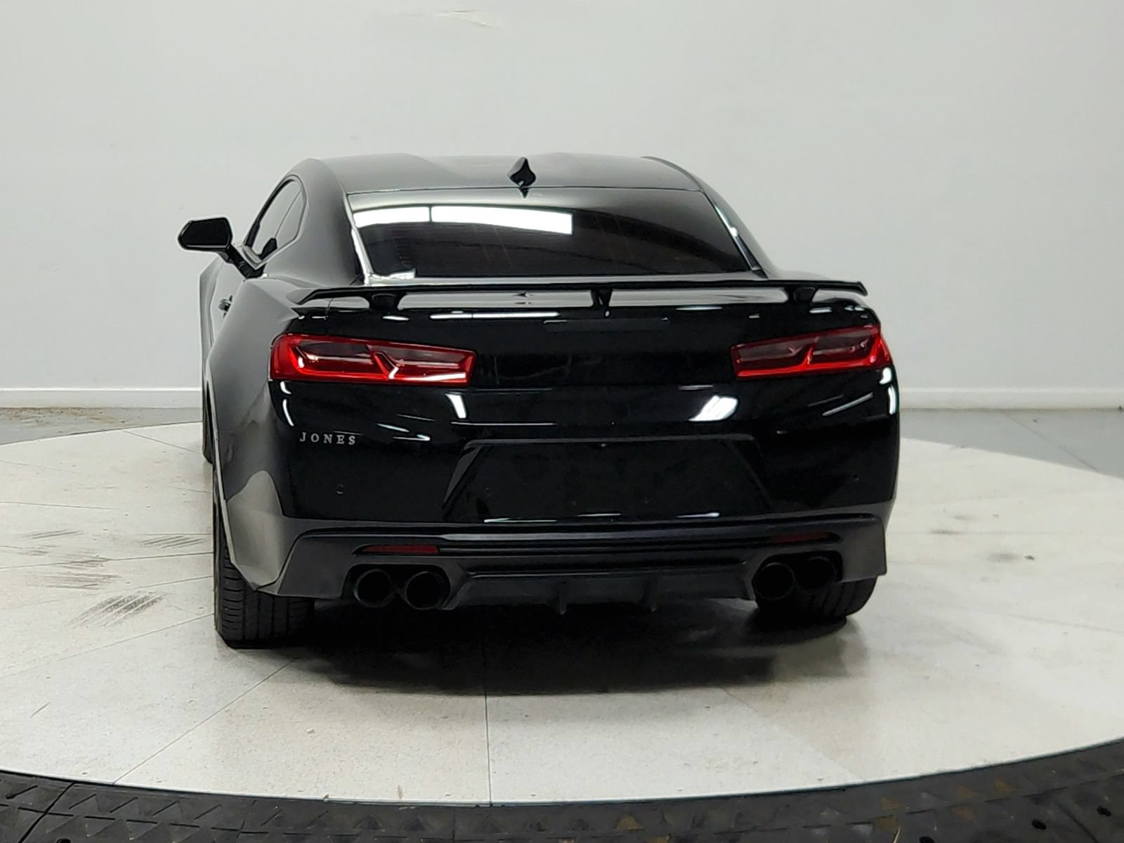 Used 2016 Chevrolet Camaro SS RWD image 7