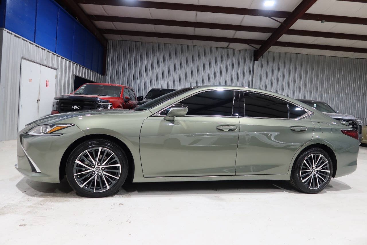 Used 2025 Lexus ES 300h w/ Premium Package FWD image 1