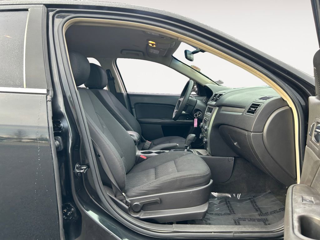 Used 2012 Ford Fusion SE image 10