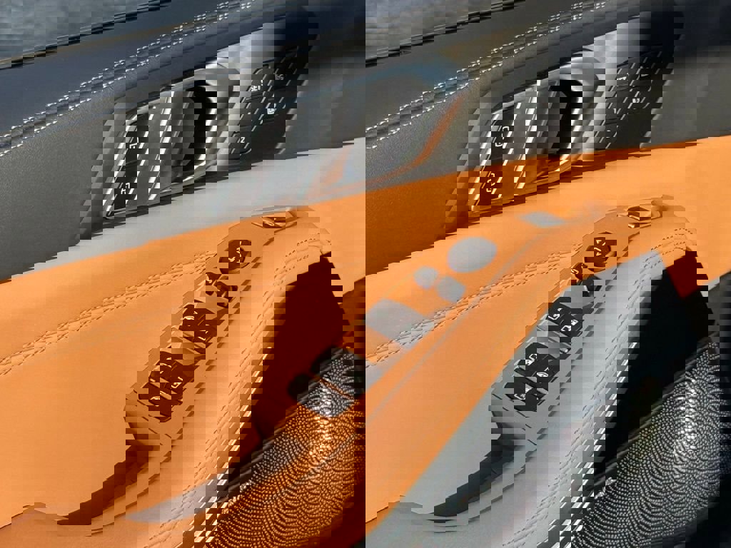 Used 2025 BMW X5 M60i image 26