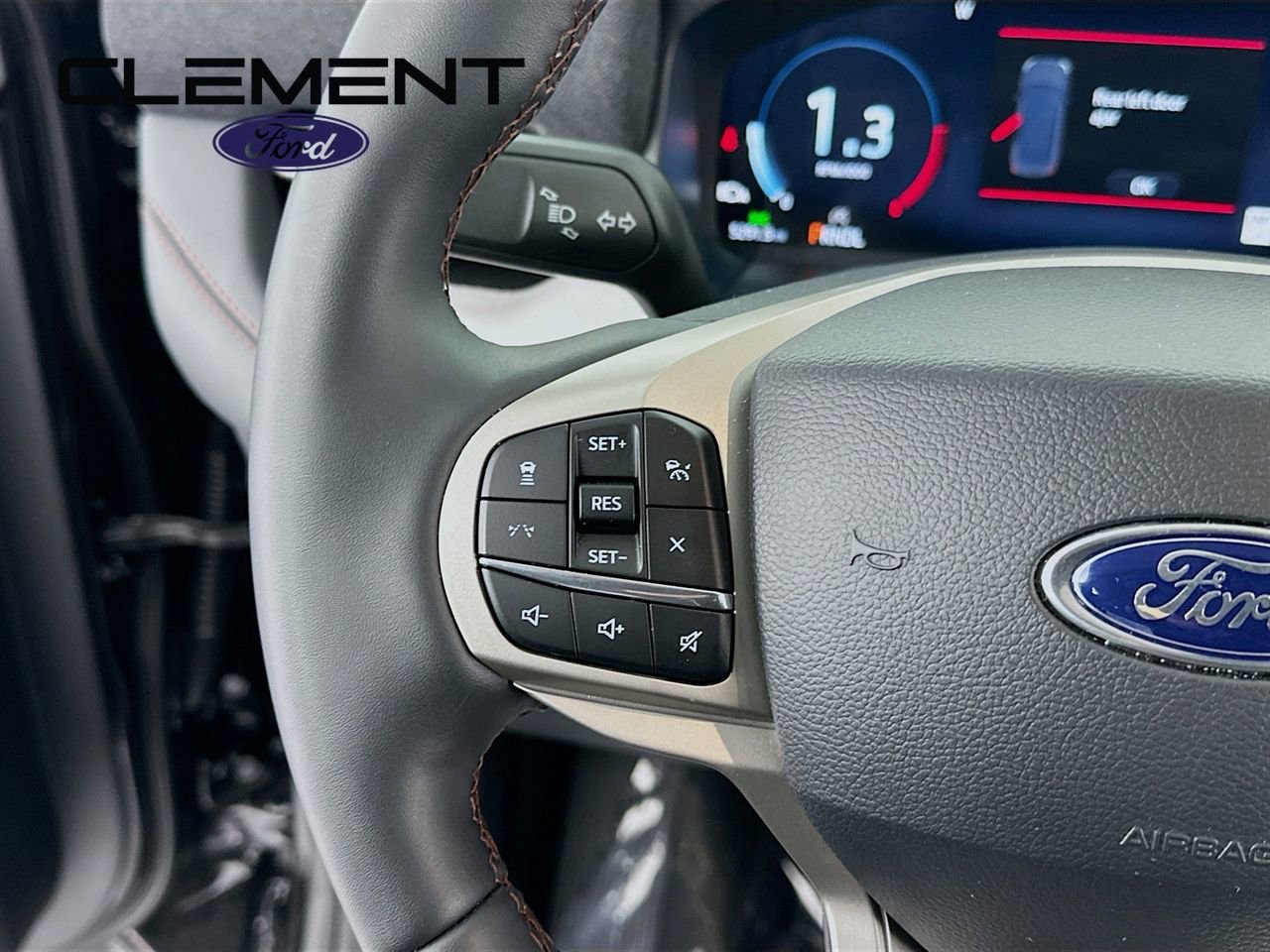 New 2026 Ford Explorer Active w/ Active Comfort Package image 15