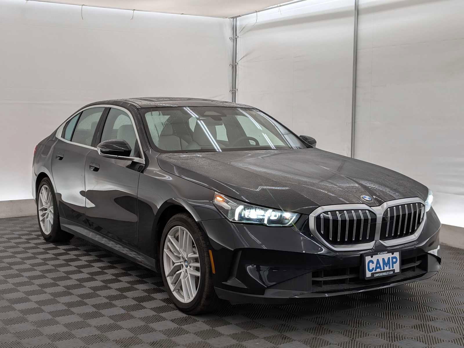Used 2024 BMW 530i 530i w/ Premium Package image 8
