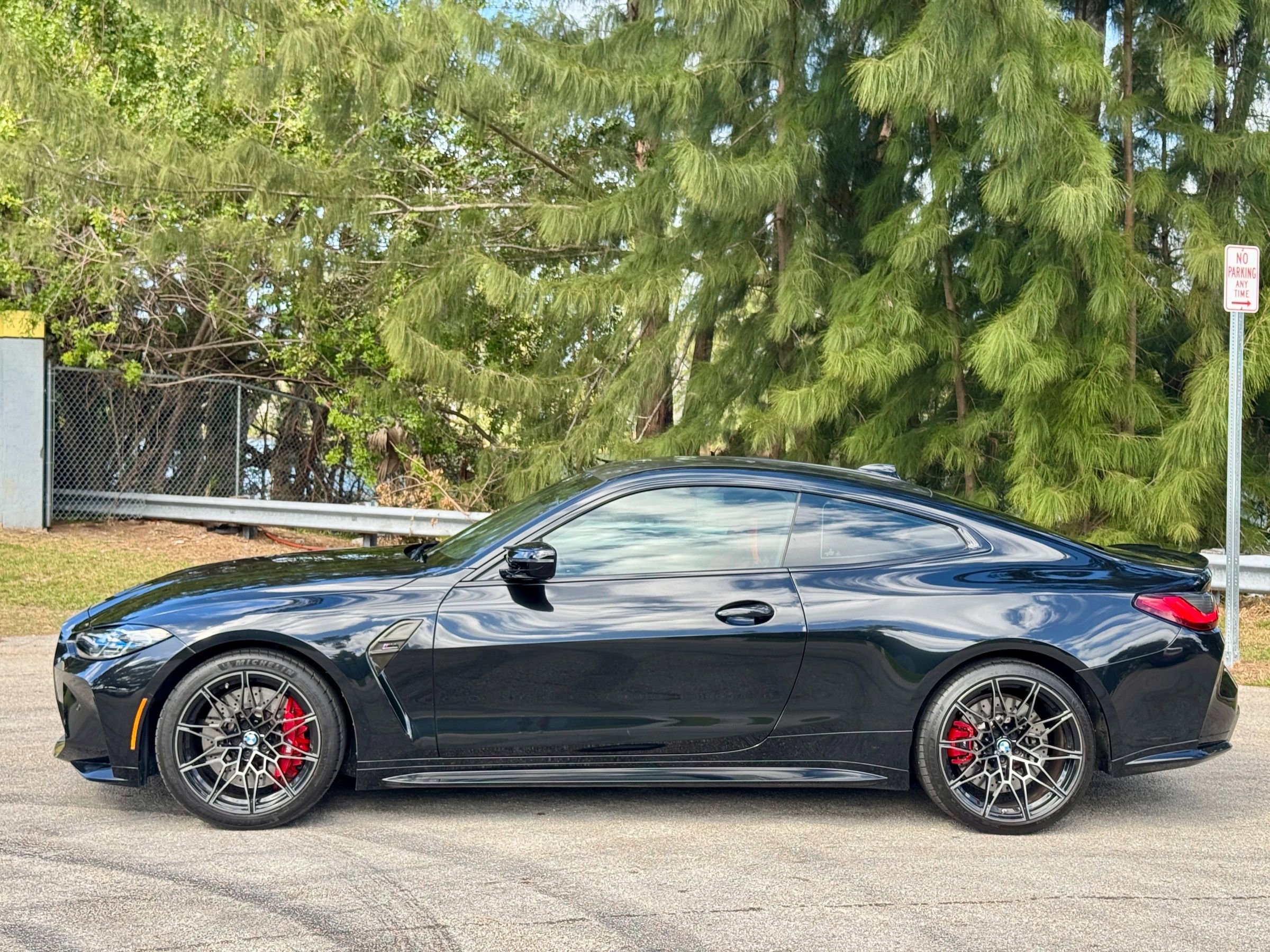 Used 2023 BMW M4 Competition w/ Executive Package image 3