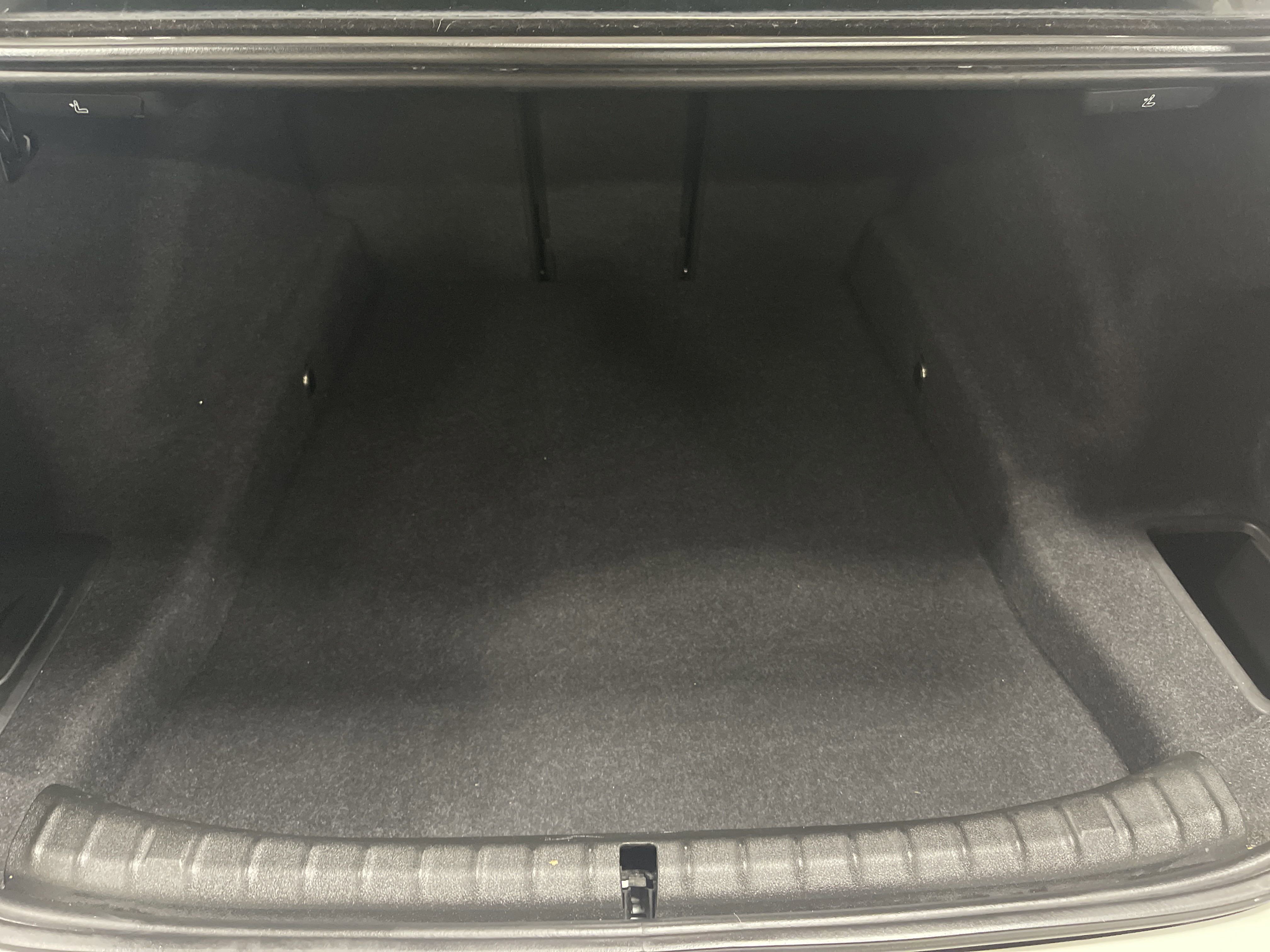 Used 2019 BMW 530i xDrive 530i xDrive w/ Convenience Package image 13