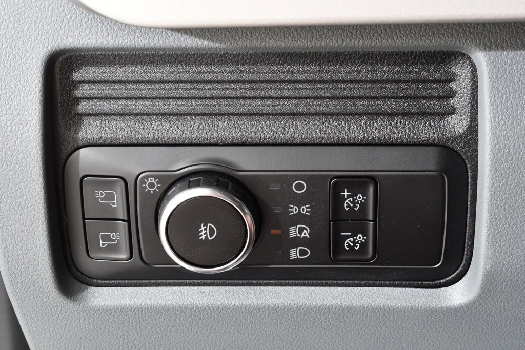 New 2026 Ford F550 4x4 Crew Cab w/ XLT Value Package image 30