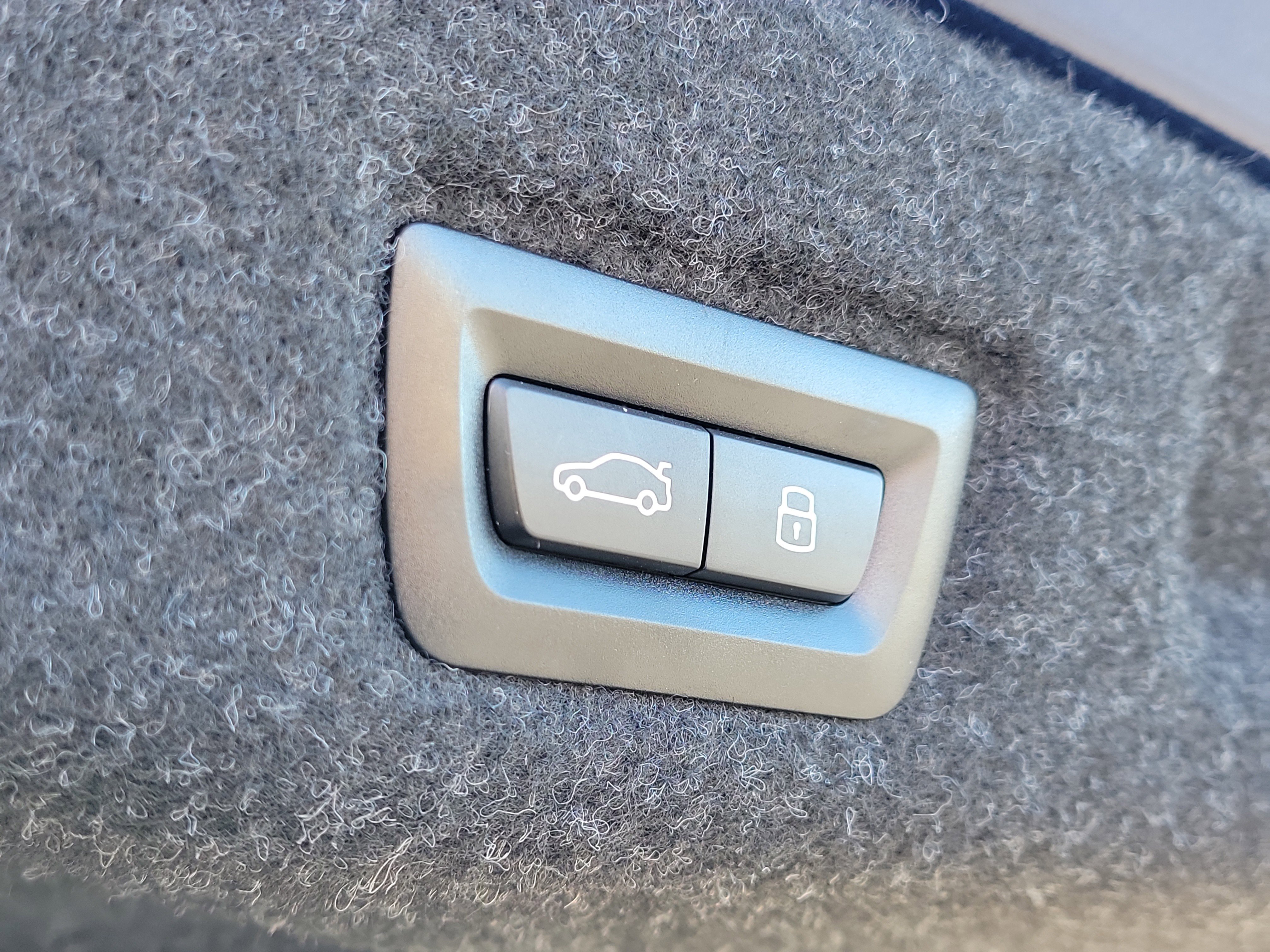 Used 2026 BMW 530i w/ M Sport Package image 8