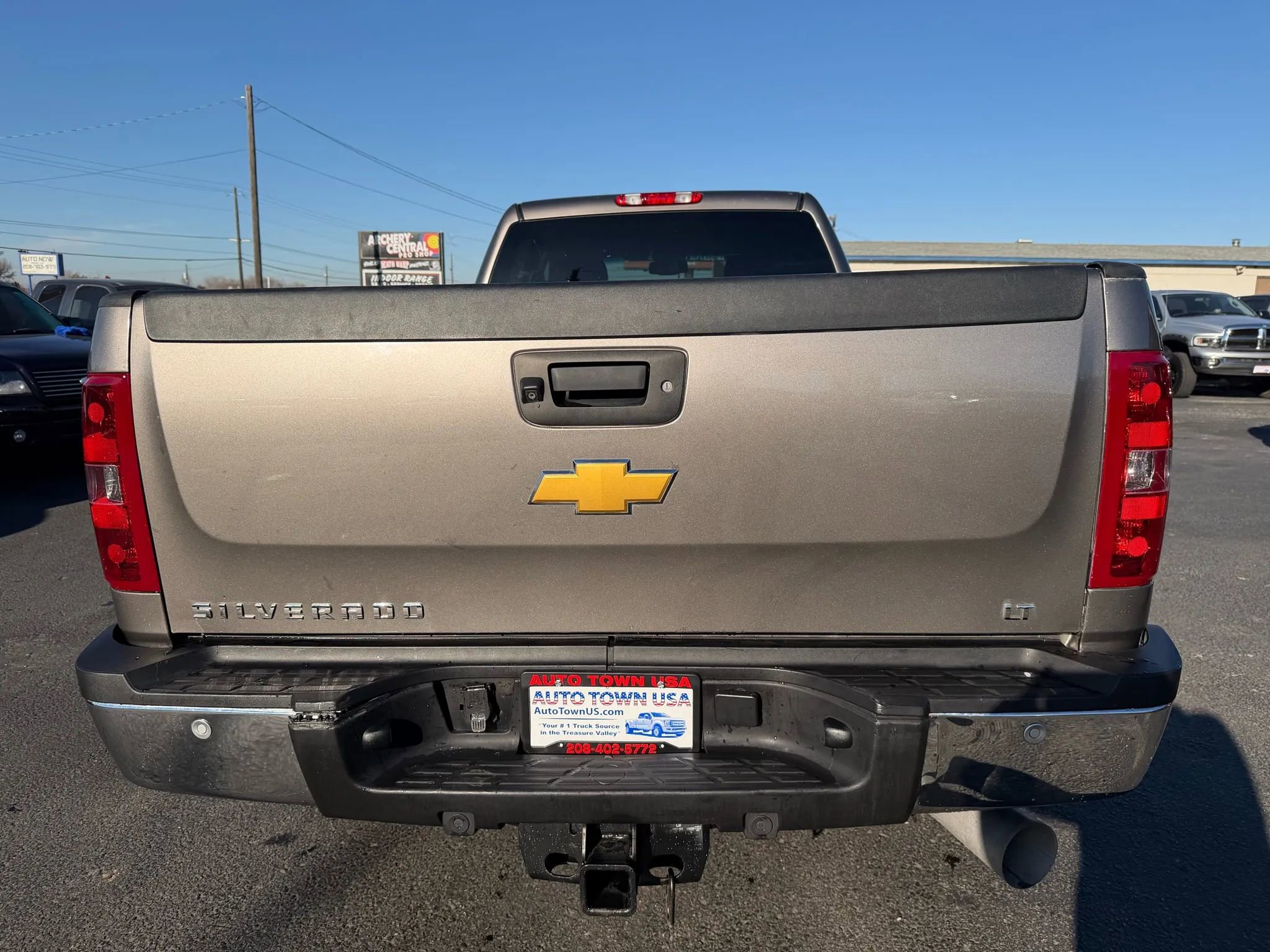 Used 2014 Chevrolet Silverado 3500 LT w/ Interior Plus Package image 4