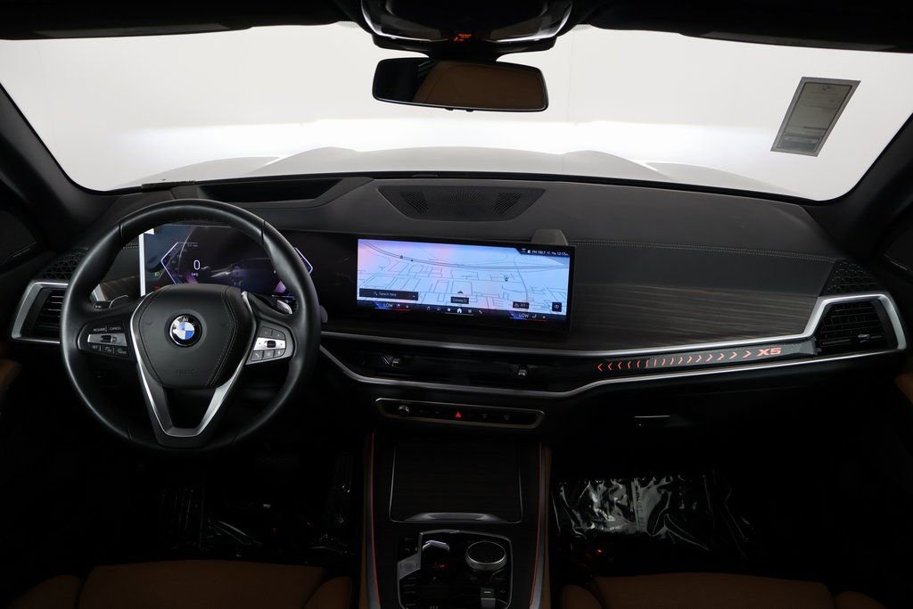 Used 2026 BMW X5 sDrive40i w/ Climate Comfort Package image 8