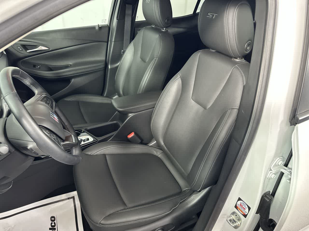 Used 2024 Buick Encore GX Sport Touring w/ Comfort Package AWD/4WD image 14