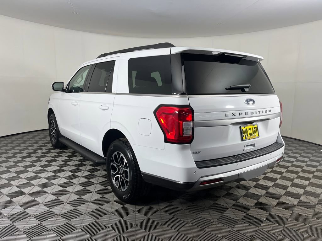 Used 2024 Ford Expedition XLT image 8
