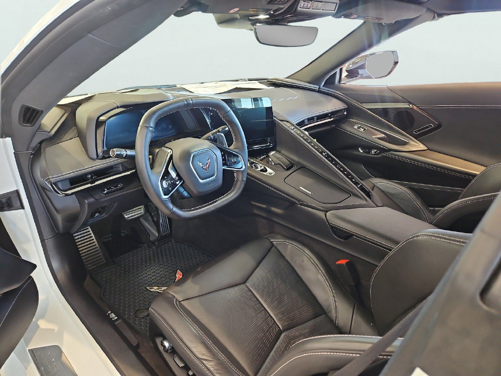 Used 2024 Chevrolet Corvette Stingray Preferred Cpe w/ Z51 Performance Package RWD image 11