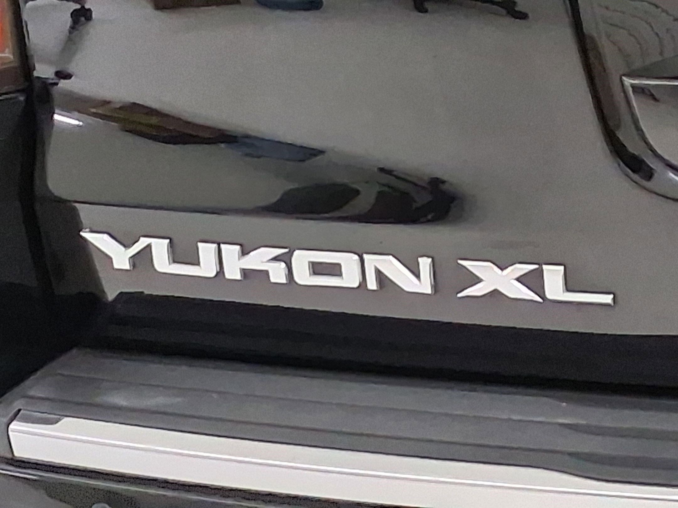 Used 2019 GMC Yukon XL Denali w/ Denali Ultimate Package image 22