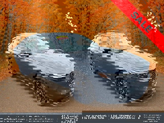 Used 2025 Honda Accord SE image 1