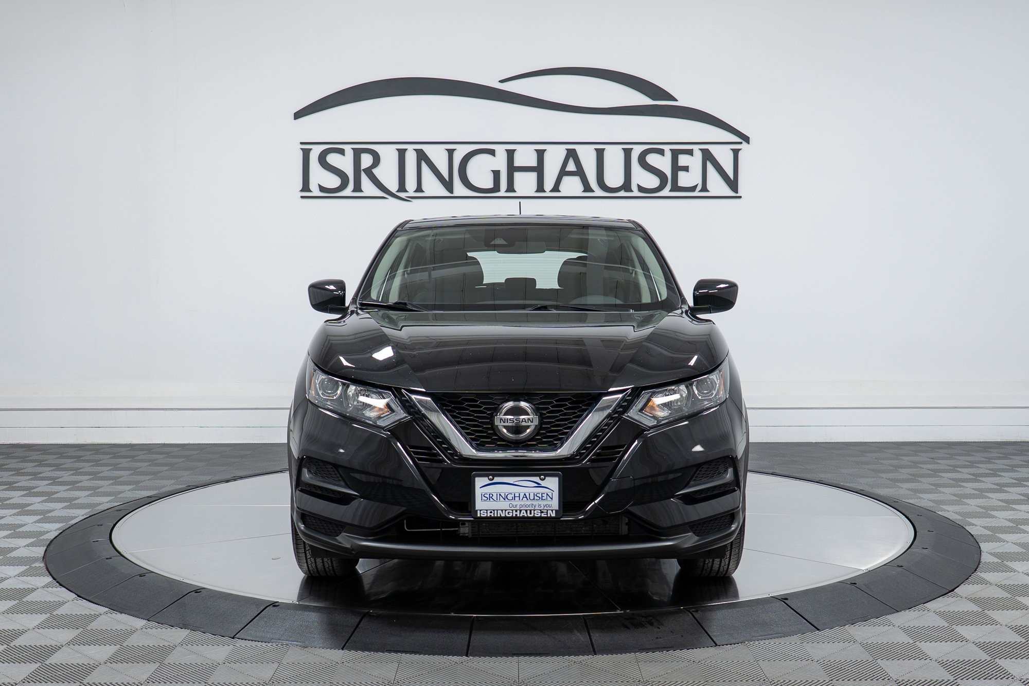 Used 2020 Nissan Rogue Sport S image 2