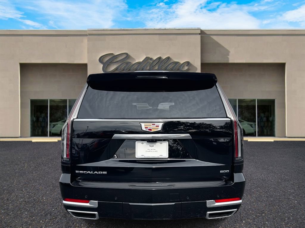 New 2026 Cadillac Escalade Luxury w/ LPO, Floor Liner Package image 4