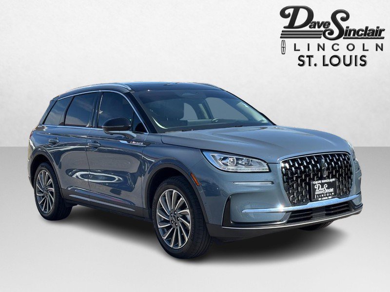 Used 2023 Lincoln Corsair Reserve w/ Equipment Group 202A image 3