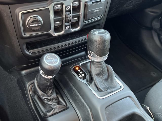 Used 2019 Jeep Wrangler Unlimited Sport S AWD/4WD image 27