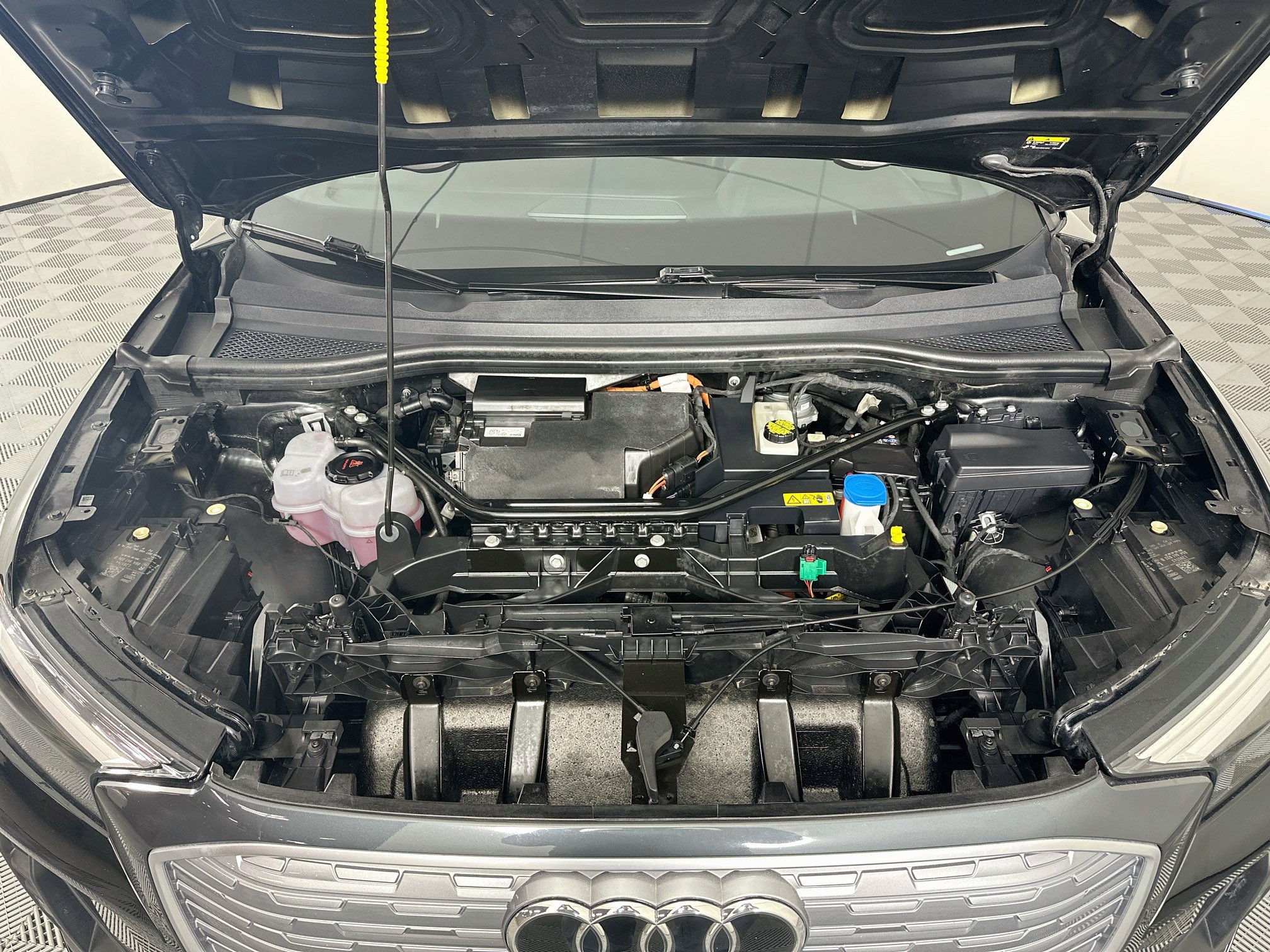 Used 2023 Audi Q4 e-tron Premium Plus RWD image 34