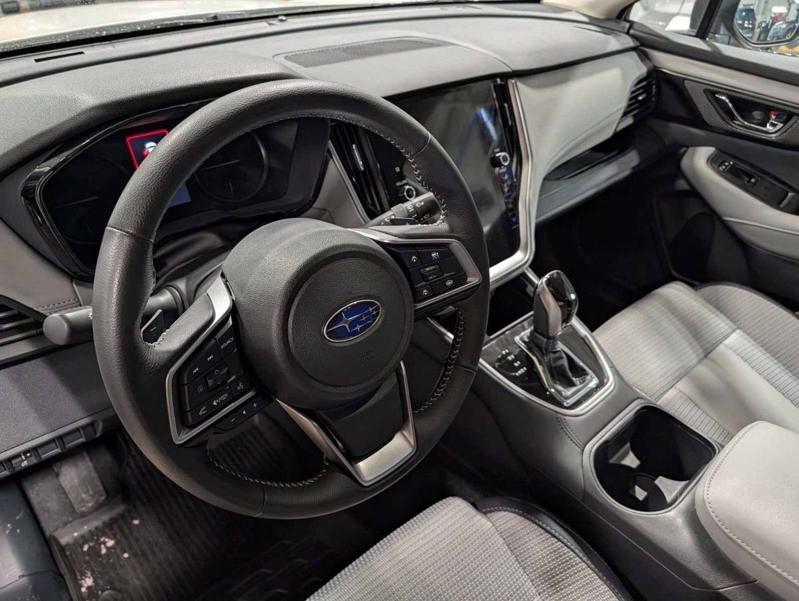 Used 2025 Subaru Outback Premium w/ Popular Package #1A image 22