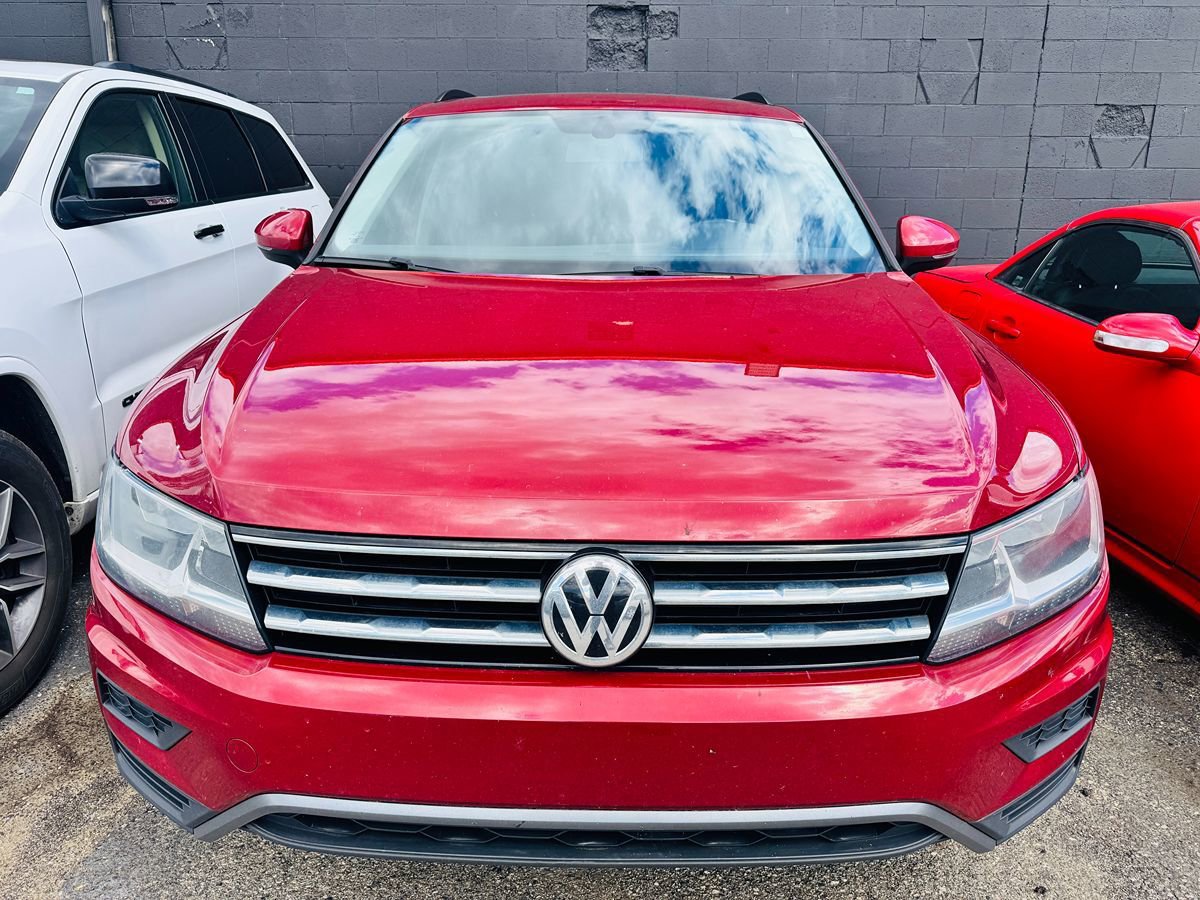 Used 2019 Volkswagen Tiguan SE w/ Panoramic Sunroof Package FWD image 9