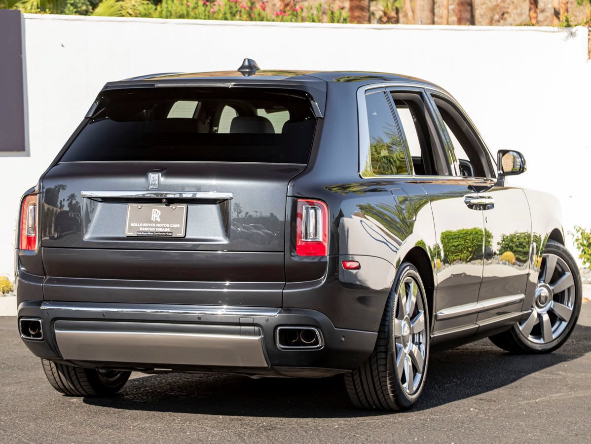 Certified 2019 Rolls-Royce Cullinan AWD/4WD image 2