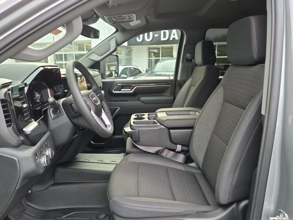 New 2026 GMC Sierra 2500 SLE w/ SLE Value Package; AWD/4WD image 12