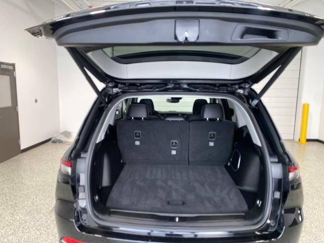 Used 2024 Jeep Grand Cherokee Limited 4xe image 9