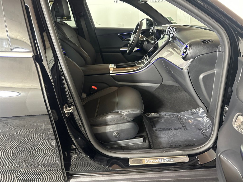 Certified 2025 Mercedes-Benz GLC 300 image 14
