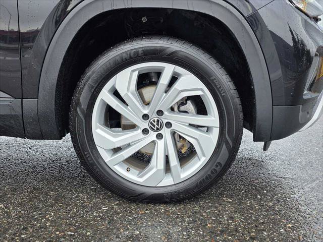 Used 2023 Volkswagen Atlas SE w/ Panoramic Sunroof Package AWD/4WD image 9