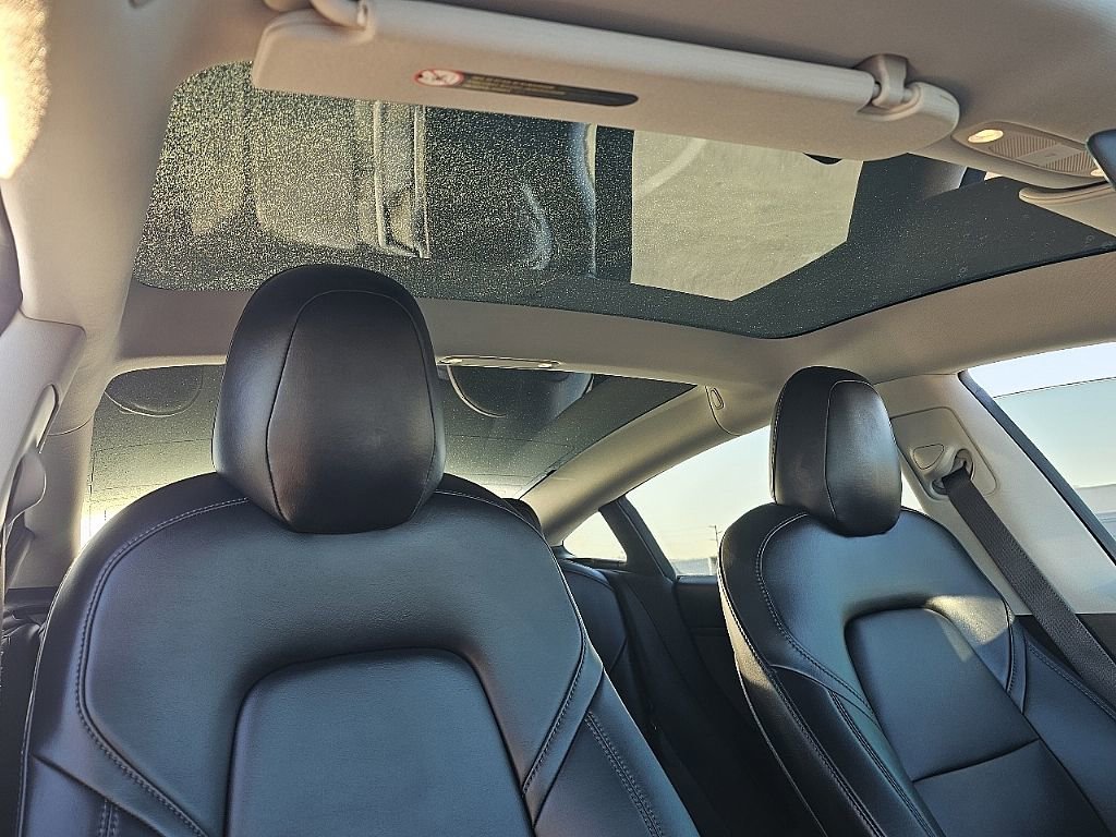 Used 2018 Tesla Model 3 Long Range image 19