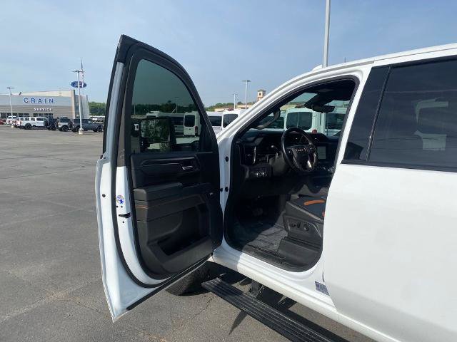 Used 2024 GMC Sierra 2500 AT4 w/ AT4 Premium Plus Package AWD/4WD image 10