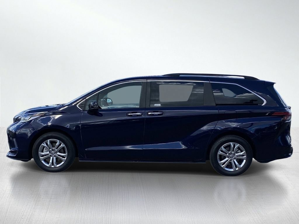 Certified 2023 Toyota Sienna XSE w/ XSE Plus Package image 2