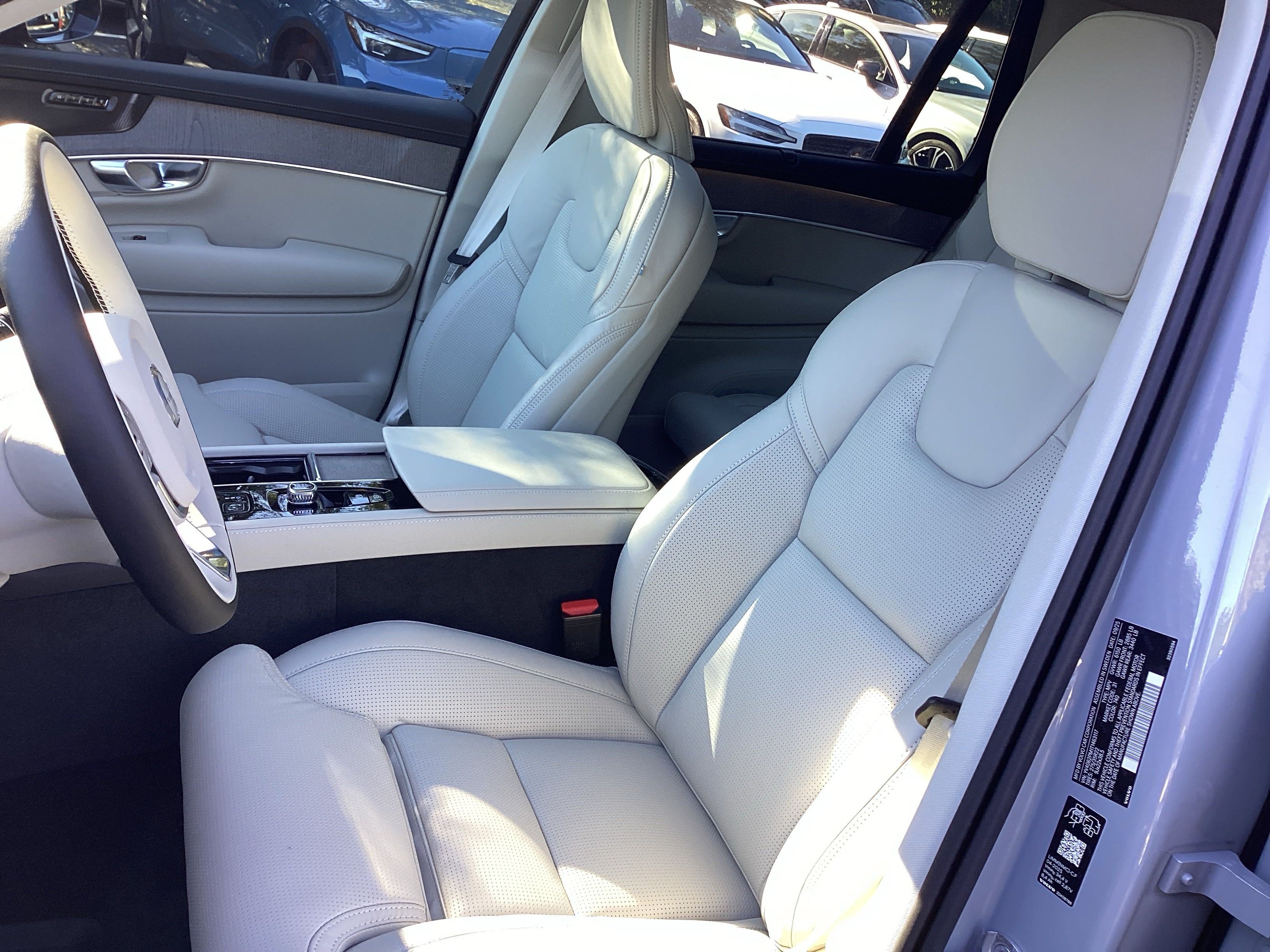 Used 2026 Volvo XC90 B6 Ultra w/ Protection Package Premier AWD/4WD image 15