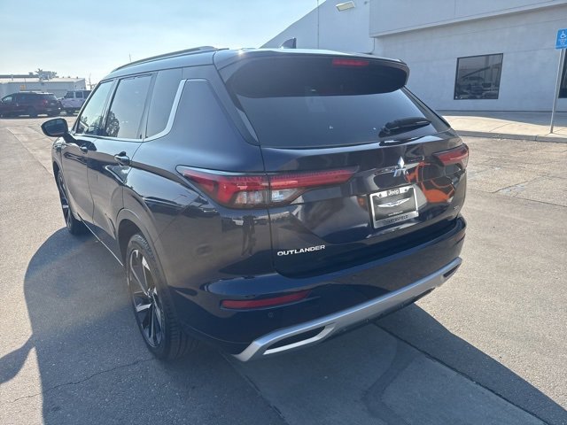 Used 2023 Mitsubishi Outlander SEL image 3