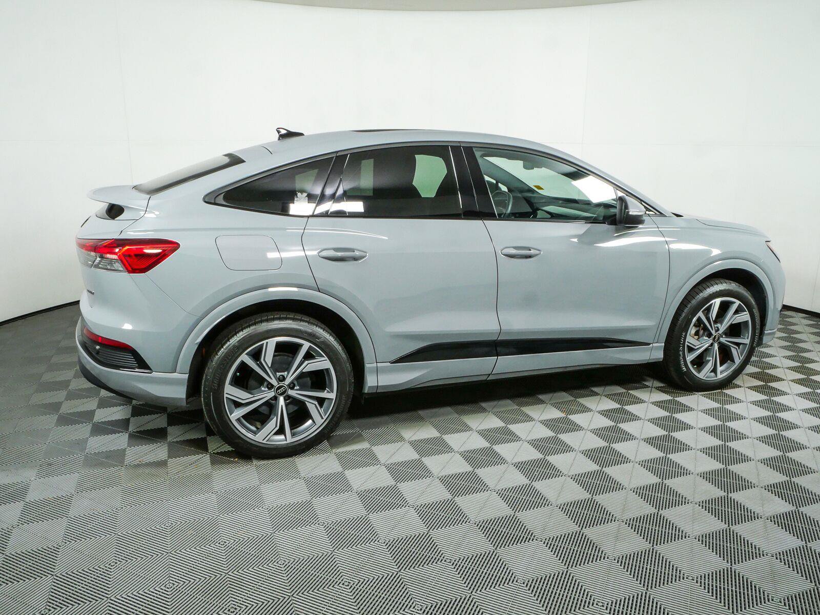 Used 2023 Audi Q4 e-tron Premium w/ Convenience Package AWD/4WD image 2