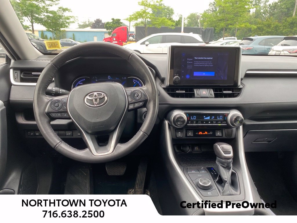 Used 2023 Toyota RAV4 XLE Premium AWD/4WD image 17