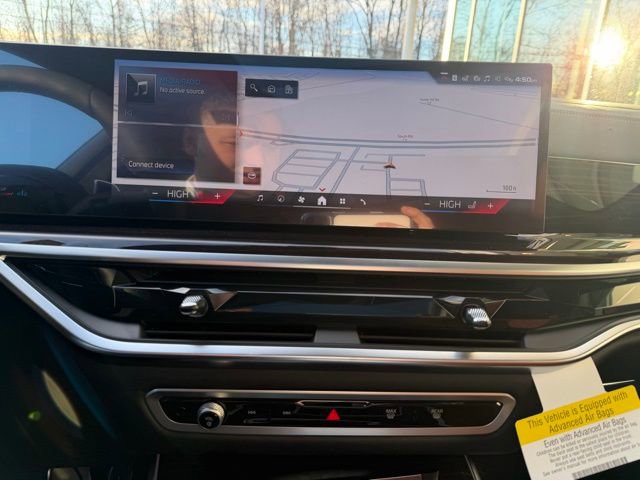 New 2026 BMW X7 M60i w/ Climate Comfort Package image 15