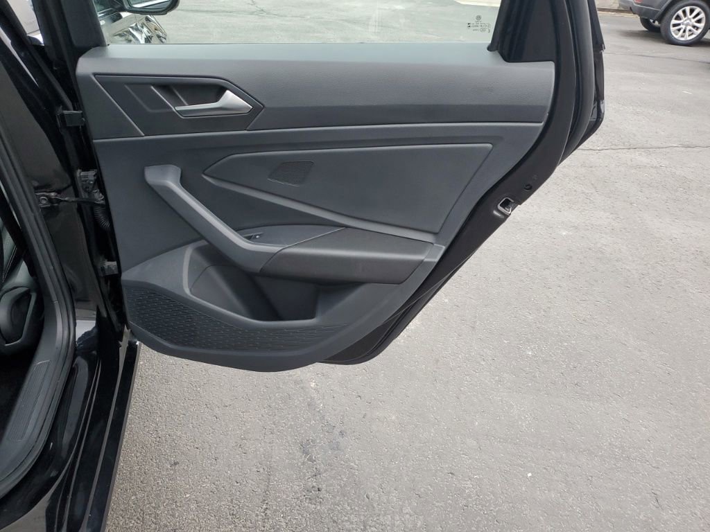 Used 2024 Volkswagen Jetta SE image 29