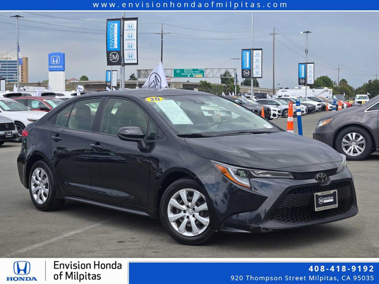 Used 2020 Toyota Corolla LE w/ Carpet Mat Package (TMS) FWD image 1