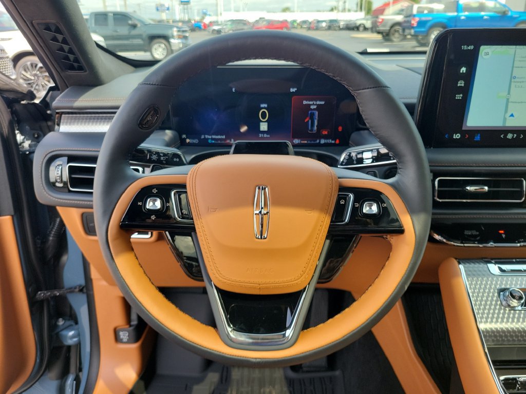 New 2026 Lincoln Aviator Black Label w/ Jet Appearance Package AWD/4WD image 24
